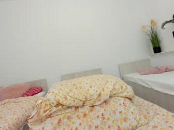 ehotlovea chaturbate stream image