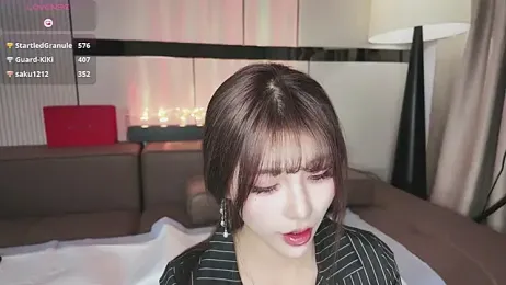 Kiki--2025 stripchat stream image