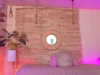 lady-brownn camsoda stream image