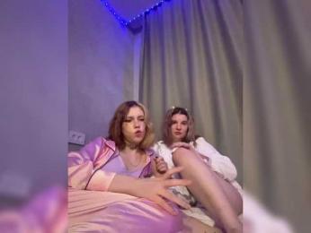 Molly-and-Ewa bongacams stream image