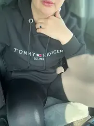 YoungHotMom_ stripchat stream image