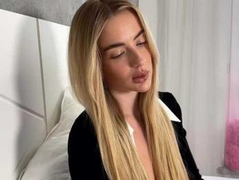 BarbieSize bongacams stream image