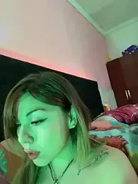 couple2000 stripchat stream image