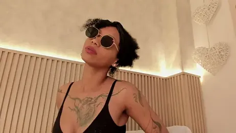 daiana_curly stripchat stream image