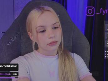 fymryn bongacams stream image