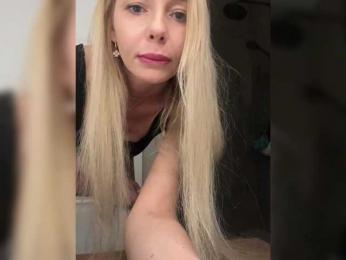 WhiteGirl-one bongacams stream image