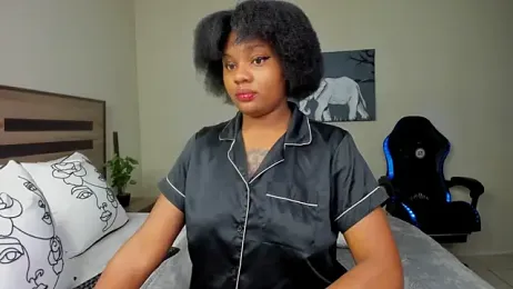 Renee-18 stripchat stream image