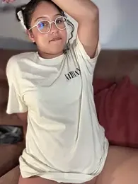 Shara_dreams stripchat stream image