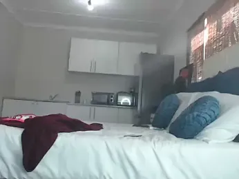 Melanin-Monroeee stripchat stream image