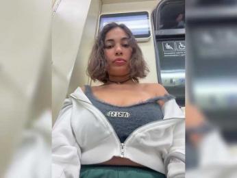 wlcm2talilia bongacams stream image