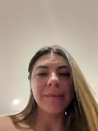 alicee16 stripchat stream image