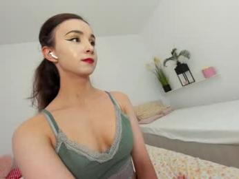 ehotlovea chaturbate stream image