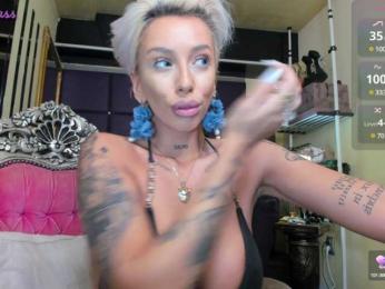 royalsquirt bongacams stream image