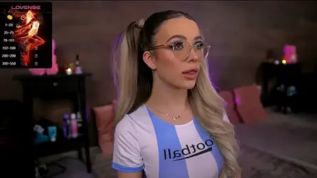 KylieJoyce stripchat stream image