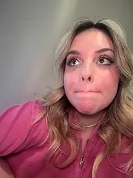 Alirawrz stripchat stream image