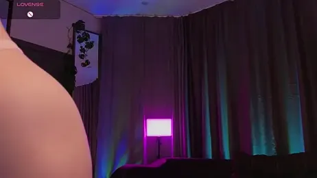 UrLittleVikky stripchat stream image