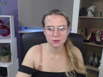 Soft-Zoey bongacams stream image