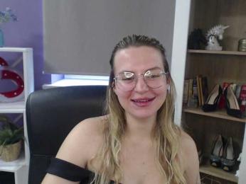 Soft-Zoey bongacams stream image