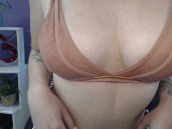 Soft-Zoey bongacams stream image