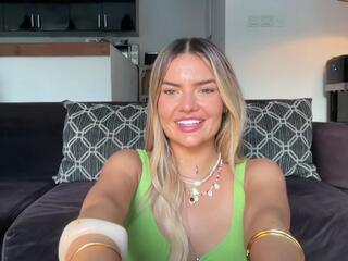 Anais A flirt4free stream image