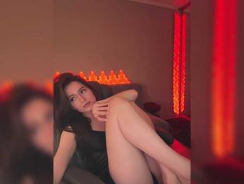 whiteTEA bongacams stream image