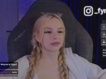 fymryn bongacams stream image