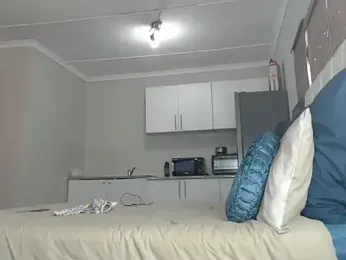 Melanin-Monroeee stripchat stream image