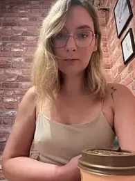 The_Snowwhitee stripchat stream image