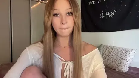 ur_molly stripchat stream image