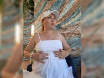 DIVORA bongacams stream image