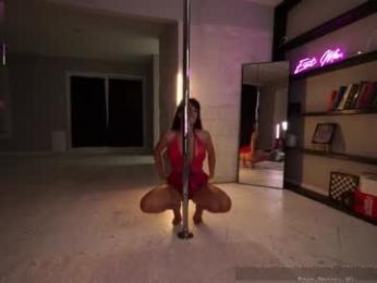 rosiebones chaturbate stream image