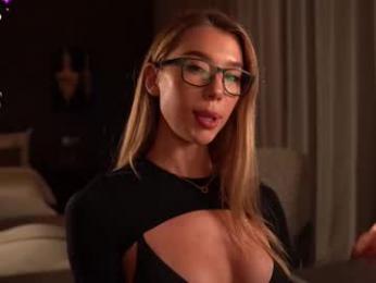 heyhorny_cb chaturbate stream image