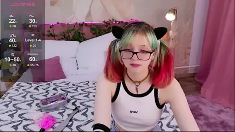 CoralineYoung stripchat stream image