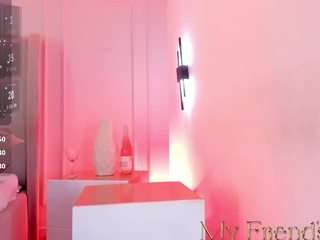 my-friends-mom camsoda stream image