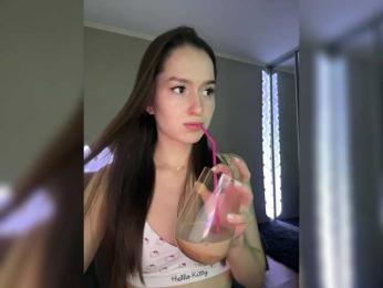 whiteTEA bongacams stream image