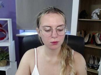 Soft-Zoey bongacams stream image