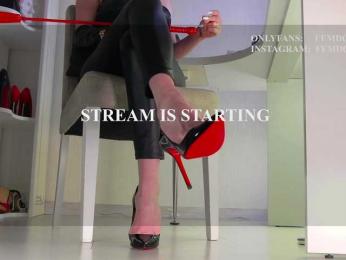 Femdomheels bongacams stream image