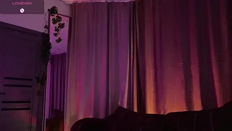 UrLittleVikky stripchat stream image