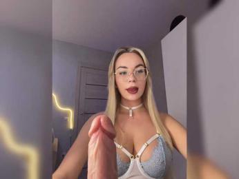 Mila-m bongacams stream image