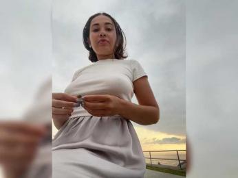 wlcm2talilia bongacams stream image