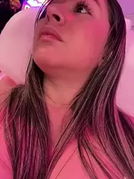 Sharon_07 stripchat stream image