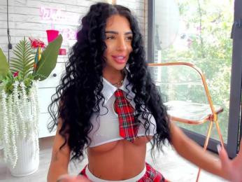 BritneyCharm bongacams stream image