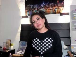 julieta-coopeer camsoda stream image