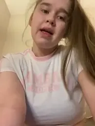 HornyGirlH stripchat stream image