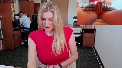 legsLONG stripchat stream image