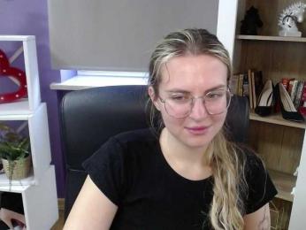 Soft-Zoey bongacams stream image