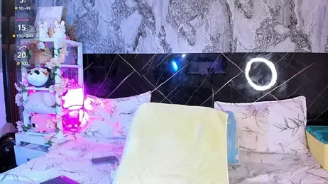 EmilyyGomez stripchat stream image