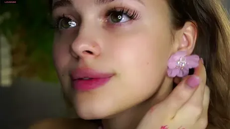 KarinBates stripchat stream image