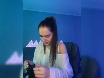 whiteTEA bongacams stream image