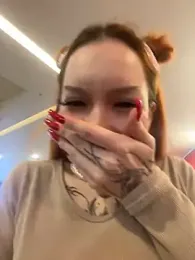 babydolll stripchat stream image